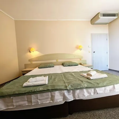 Private In Berlin Park Appartement *